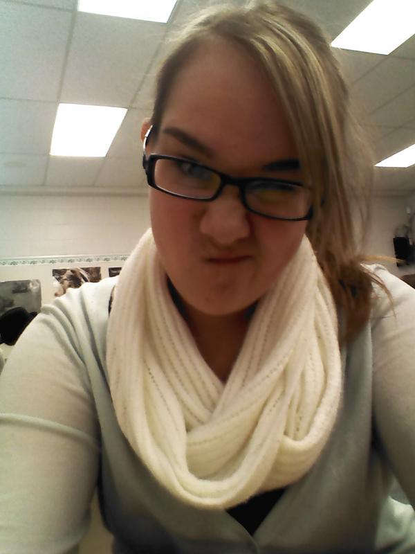 ririporter's tweet image. #bored #endofclass #english #friday #finally