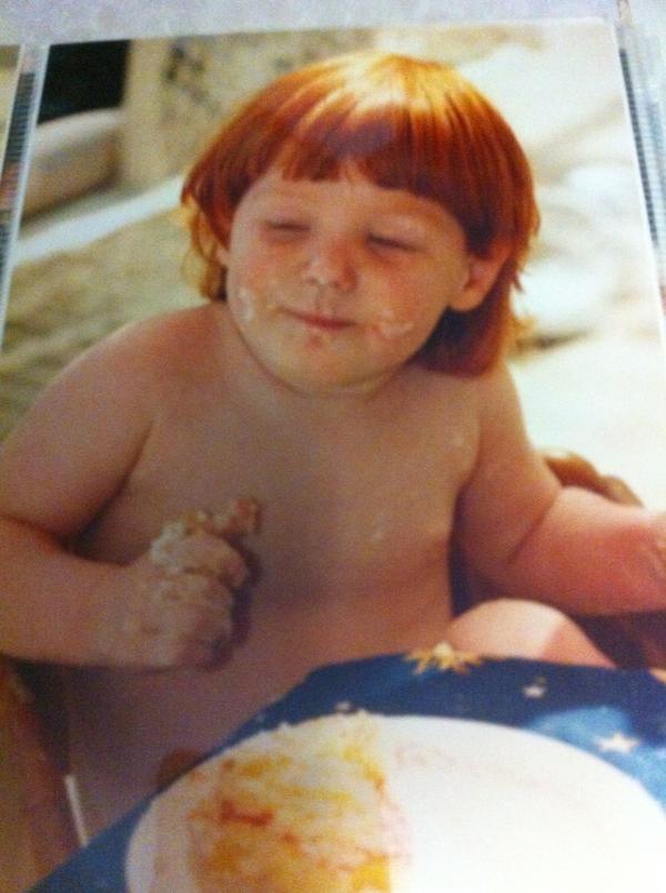 JoRoMac's tweet photo. @andierainemac @dalemphoto can you say #mullet #mmmcake http://t.co/4lUp5bHu