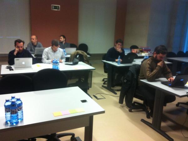SWNext_GAL's tweet image. Empezamos! #SWNextVigo #SWNext