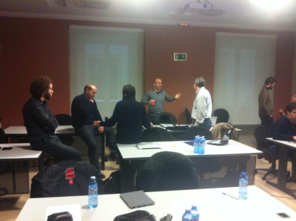 SWNext_GAL's tweet image. Coffee time. Pero seguimos hablando de business models y todas esas cosas…#sinparar #SWNextVigo #SWNext