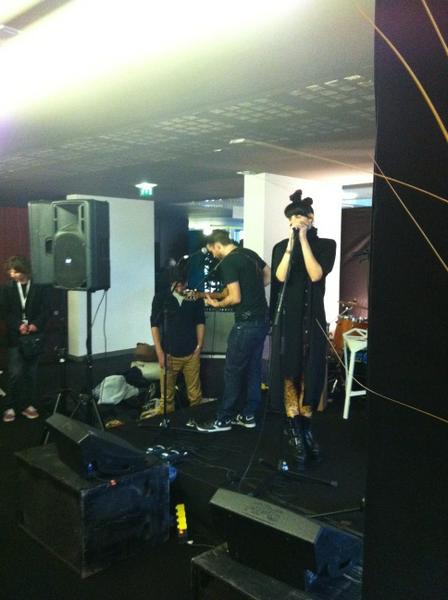 odiledeplas's tweet image. Skip &amp;amp; die , dans 20mn live sur le plateau telerama #trans2012