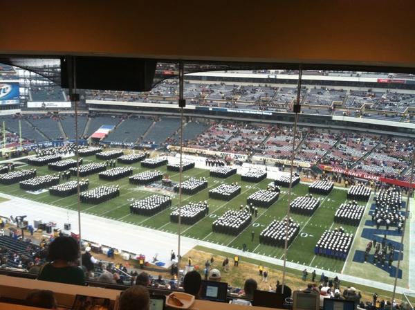 ArmyNavyGame's tweet image. Navy March On is going on now! Army up next. #ArmyNavy