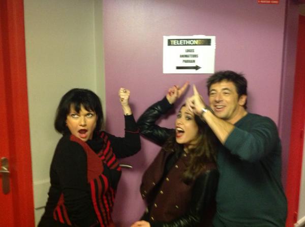 Maurane's tweet image. Vous savez ce qui vous reste à faire #3637 #TÉLÉTHON2012 ⭐💖❤😘💓💛👍☀💜🍀🌹💝💗💁