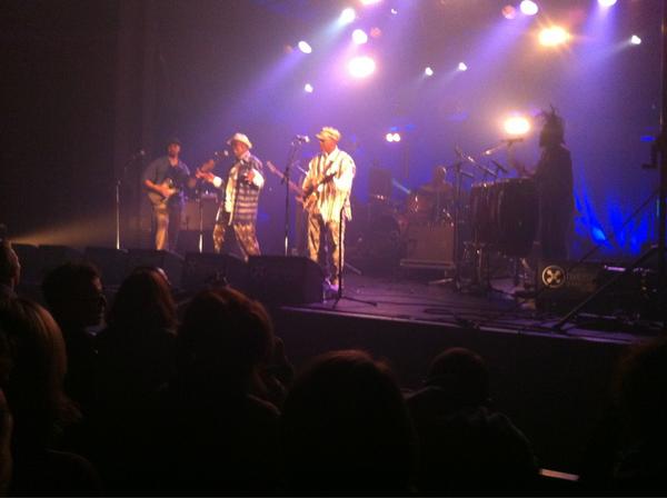 JosuJEANBART's tweet image. #trans2012 #TransOF Le funk africain de Zam Rock sort La Cité de sa torpeur.