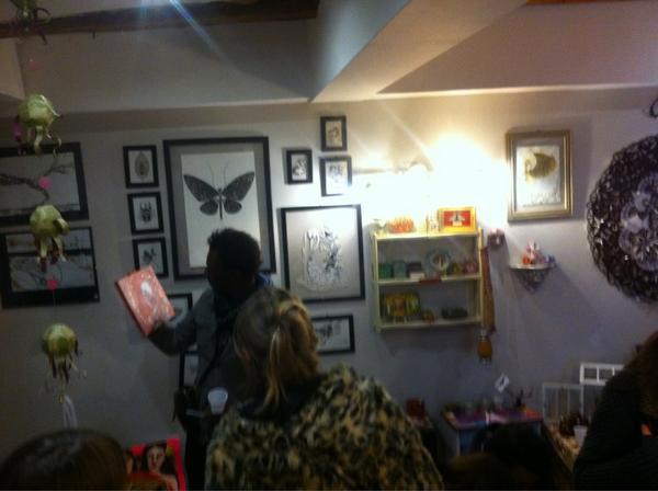 AixNocturne's tweet photo. #webaumone des artistes à découvrir dans la boutique #revedemanga http://t.co/ySXNO5Wn