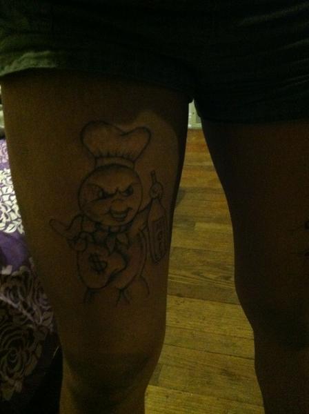 stuff_flexin's tweet image. my new tat I ain't gt it finish got damn dat hurt lol...it's da hustle n me