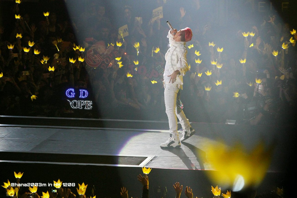 [PhoHD] ALIVE Tour 2012 ở Hồng Kông (8-9-10/12/2012) A9oH5rvCIAA8Wx8