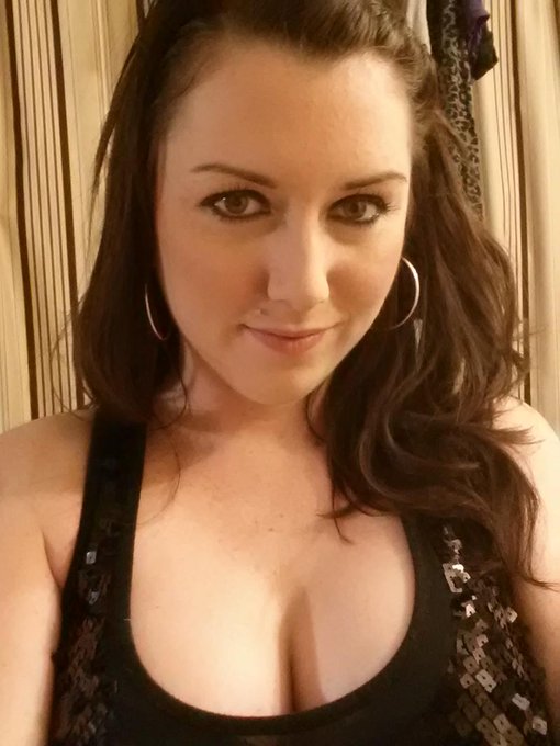 Smile and let the whole world wonder why... http://t.co/rdcIDMke