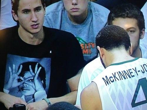 SithProblems's tweet image. Peek-a-boo...