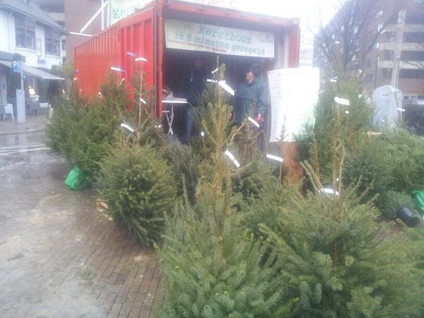 We zijn ook op zondag open!  Vanaf vandaag op elke lokatie grote bomen van 2 meter! Komt allen!