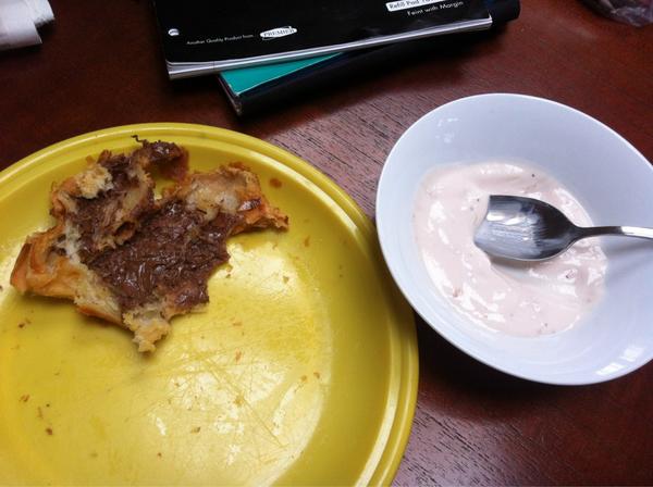 RachelBuckleyy's tweet photo. #comparativetime http://t.co/jKwUFnZk
