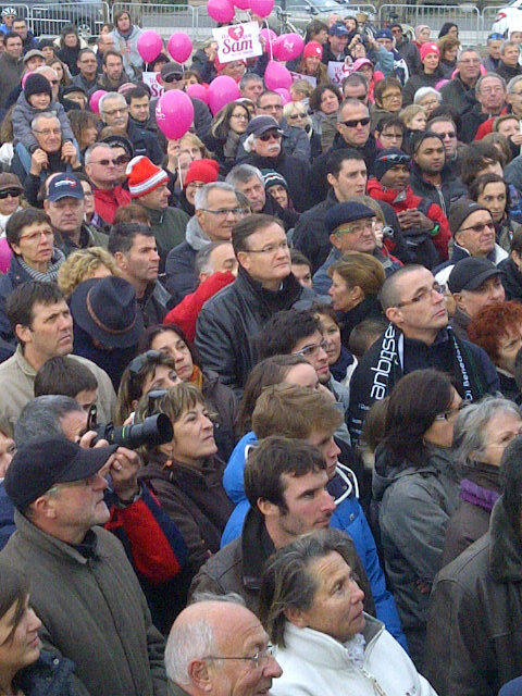 Tous les Sablais sont la... <a href="/samanthadavies/">Sam Davies</a> <a href="/JeremieBeyou/">Jérémie Beyou - Charal Sailing Team</a> #VG2012