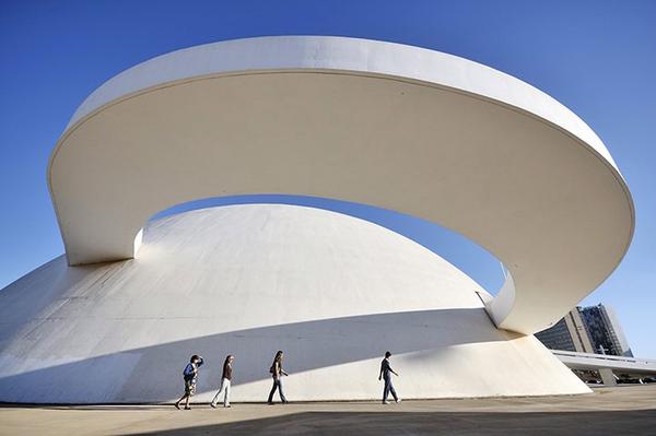 DanielSaari's tweet photo. Oscar Niemeyer - The National Museum in Brasilia http://t.co/FXhzyYew