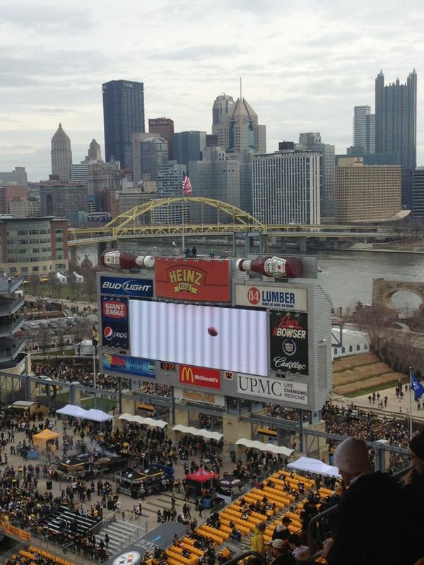 StephLee715's tweet image. #Steelergame #HeinzFeild #Chargers