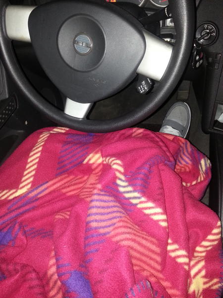 NotKevinnnn's tweet image. Me right now lmao #hellaCold