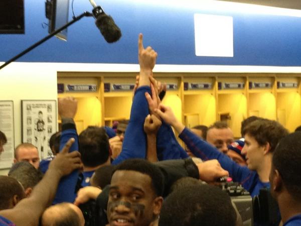 dowv's tweet photo. @Giants: Your first place NFC East @giants postgame locker room celebration! 1 2 3 TEAM! http://t.co/PvRQvfzy