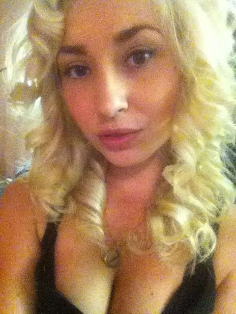 Curls, logging in http://t.co/0hty2ASq http://t.co/uqHWY1DQ<a href="/tag/beaware"class="tags"><span>#beaware</span></a><a href="/tag/imclothed"class="tags"><span>#imclothed</span></a>