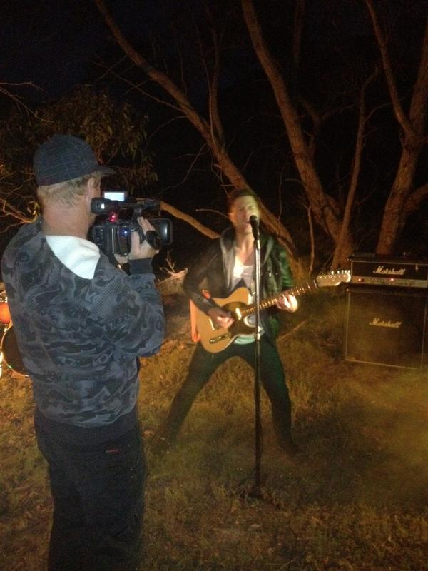 Shapes Divide (ShapesDivide) Twitter