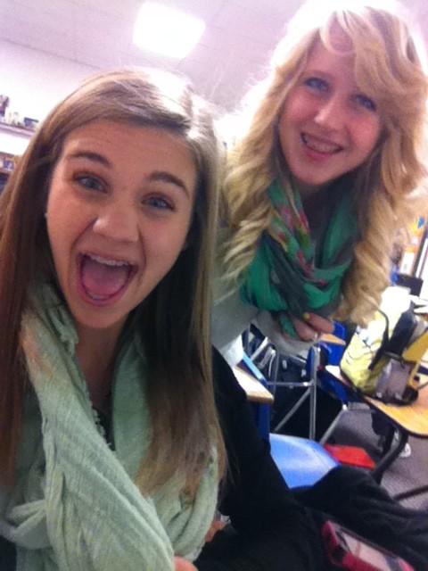 natcox_'s tweet image. SCARF TWINKS(: @oboemusicnerd #finallycold