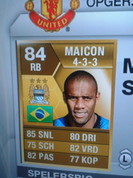 winFUT's tweet image. Wie wil gratis fairtrade spelers hebben volg @EAFIFAPLAY ik heb net macon gewonnen