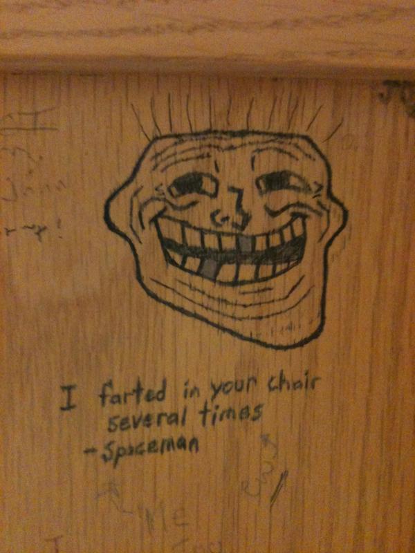 emmyy_lyn's tweet image. @asseenatiup @iupproblems no wonder it was the last seat on the second floor #FinalsWeek #yayme