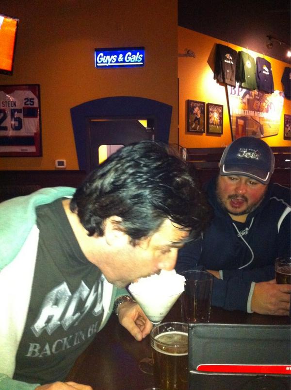 dkuchma's tweet photo. @frinkydink look how hungry old Paulo looks on your birthday! http://t.co/iZ4YOgHk