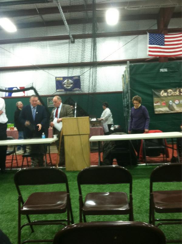 rhysoconnor54's tweet image. At the opening day batting cage arena for David betts!!!! #davidbetts #ripbuddy