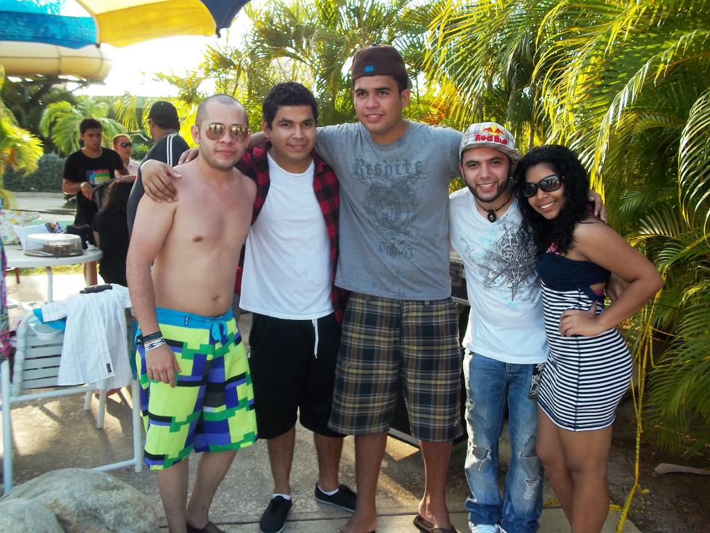 Dailynfer's tweet photo. @porsa92 @Alejosarabanda @Sarabandamusic  @nankerCaibo http://t.co/gYI8yVE