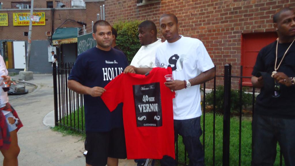 DEFININGSTYLES's tweet photo. @Nas @goldwatch @Rebel_Socialite @Say_Kara @gbc_entertain  - WELCOME TO #Elmhurst http://t.co/btna0JQ