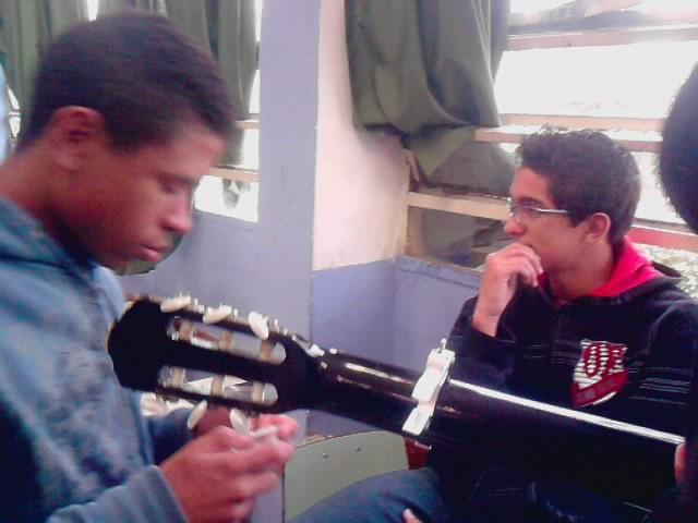 2Ceinstein's tweet photo. Povinho vagabundo pt IV http://t.co/PofWWdL