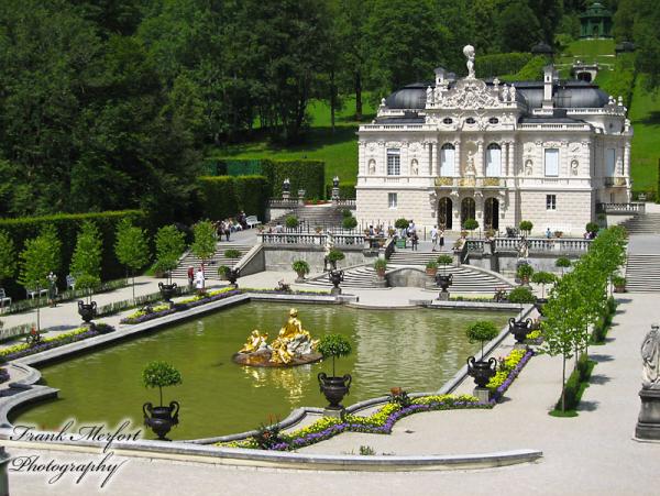 FrankMerfort's tweet photo. Fotos vom Schloss Linderhof auf meiner Webseite hinzugefügt. http://t.co/ZUxF4W4