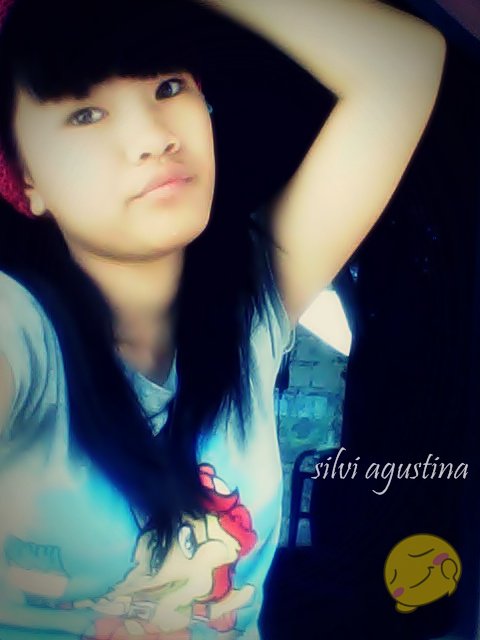 akey_silvi's tweet photo. hanya aku disini :D http://t.co/7KKqVOE
