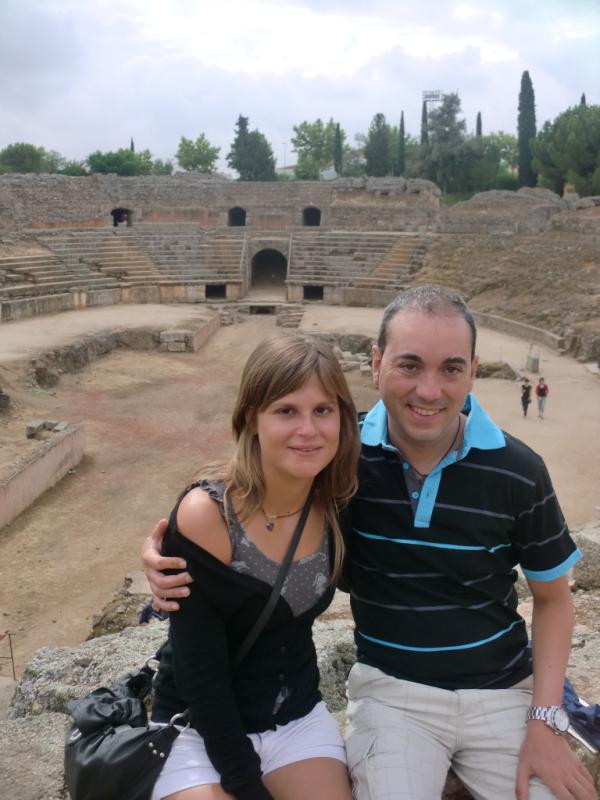 gemitalp's tweet photo. con mi tesoro en merida en el teatro http://t.co/2GRP2Co
