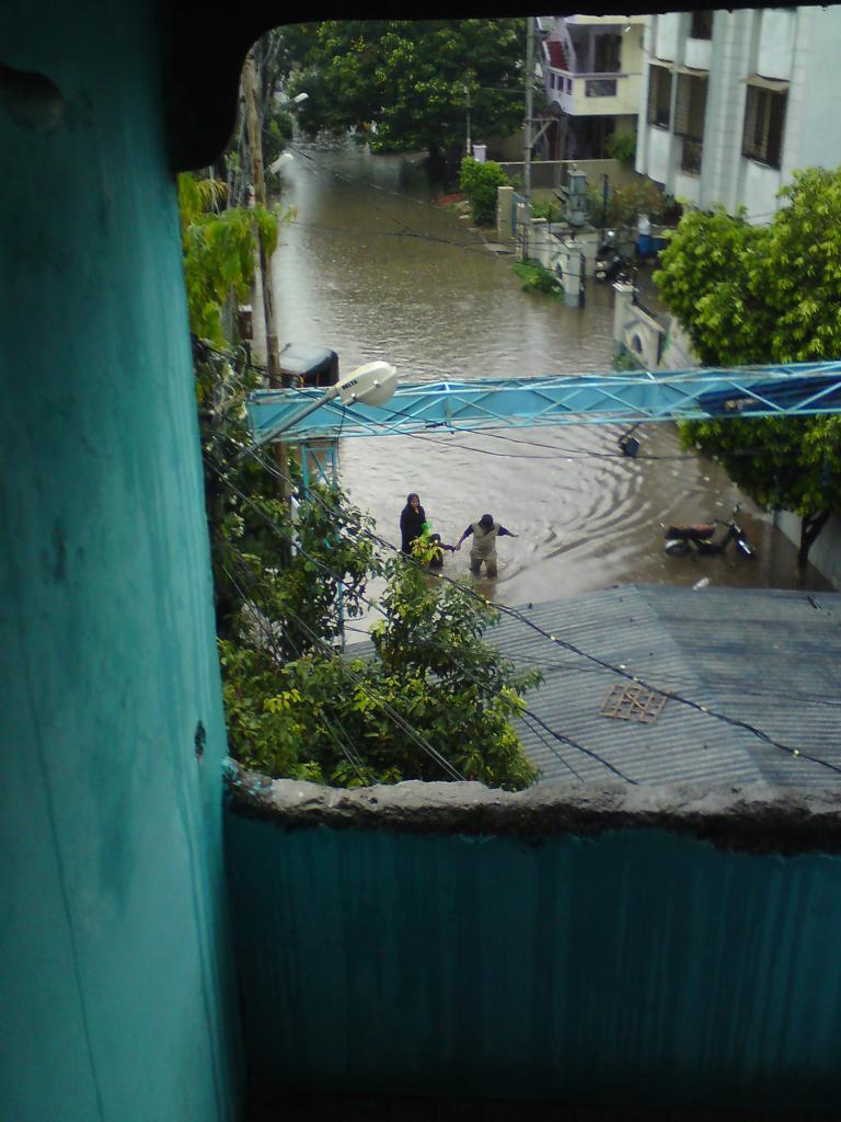 giridharsgr's tweet photo. rain effect http://t.co/AzMHIte