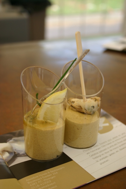 MosseldagYe's tweet photo. @CulinairZeeland Ziet dat er goed uit of ziet dat er goed uit. Jammer dat het aan tijd ontbrak om alles te proeven. http://t.co/iWnI8a6