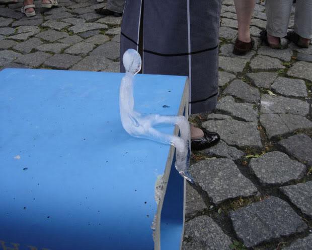 ecobject's tweet image. Melting Men dar-jan.livejournal.com/351231.html