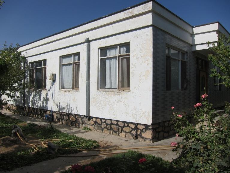 Motherkind's tweet photo. Our Maternal Health Clinic on the outskirts of Kabul, http://t.co/6LTfHPE