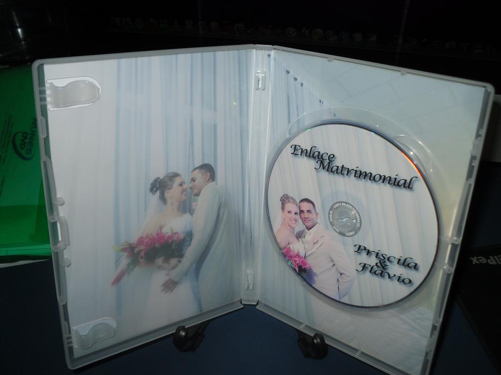 Nunesdvd's tweet photo. Produto Final- Casamento Priscila & Flávio http://t.co/qZzscyg