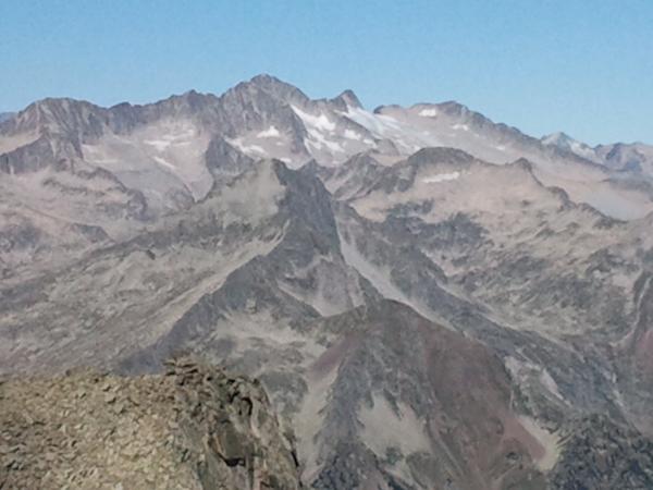 climbing #besiberrisud peak on saturday with #Piritrek was a really good experience, nice view of #aneto region.