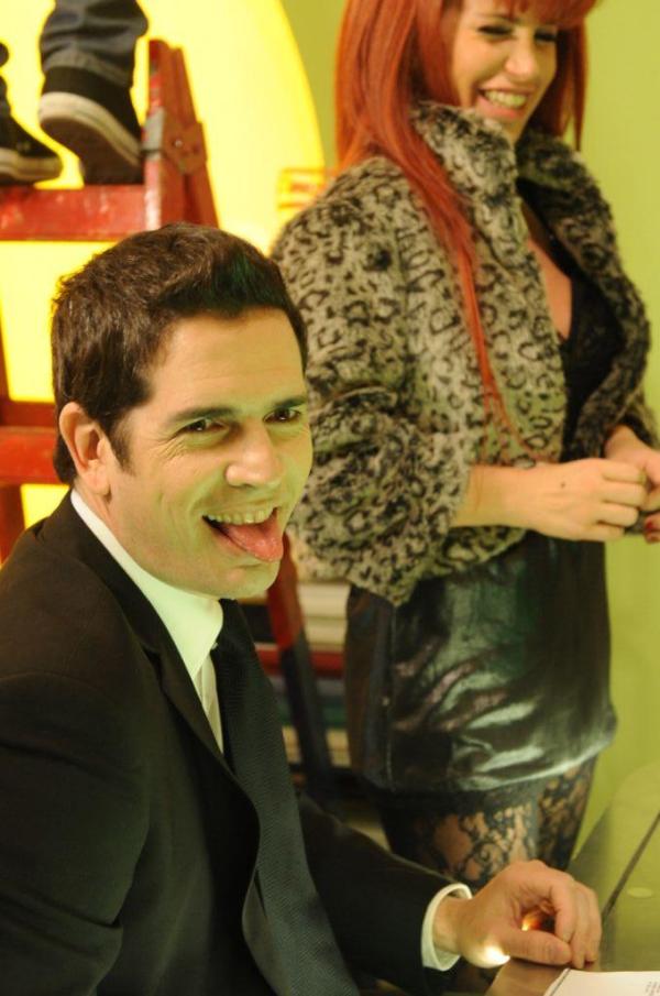 Nuevas fotos!! Debora (Flor Peña) y Leo (Diego Ramos) durante las grabaciones de esta semana: