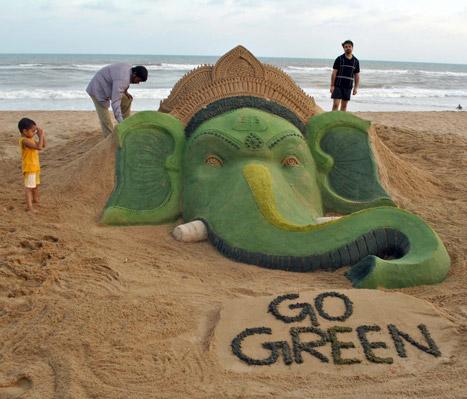 odiablog's tweet photo. Happy Ganesh Chaturthi to all Odia Blog readers. http://t.co/m4O6hS6