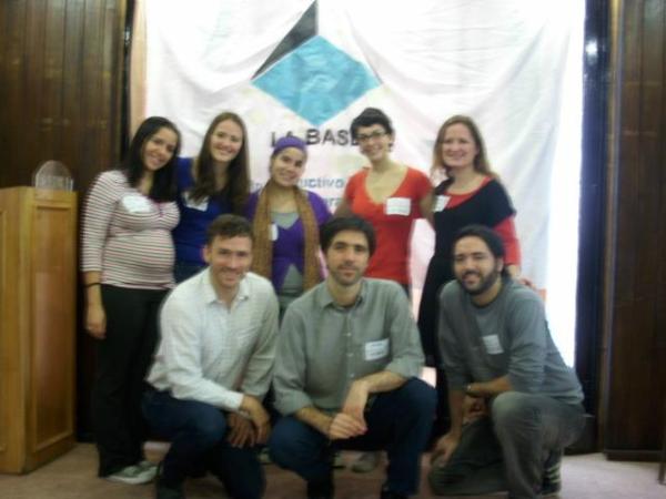 FundLaBaseARG's tweet photo. Hola a todos, una foto de parte del equipo de La Base! http://t.co/pLXe0gU