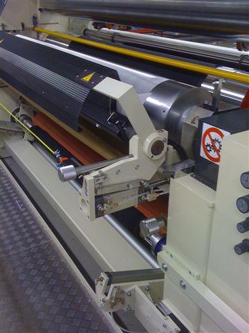 WTiNcomment's tweet image. #WebProcessing to exhibit PUR lamination technology bit.ly/ogPtsN #lamination #coatings #UKtextiles #ITMA