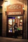 CasaBeethoven's tweet photo. CASA BEETHOVEN - PARTITURAS - LIBROS DE MÚSICA http://t.co/zrfwLx0