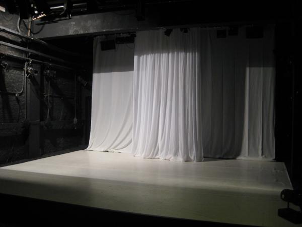 elTantarantana's tweet photo. Ja està a punt el muntatge per aquesta nit:AMAPOLAS | BADABADOC + ANHELS | FLY. Dansa al Tantarantana a les 21:00 hores http://t.co/NTLzw4p