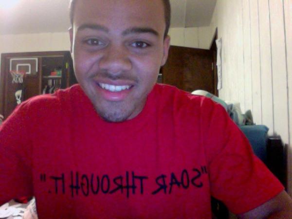 DpTheWildboyeee's tweet image. got my #5280paperplanez tshirt on while im doing my essay.oh yeah i put the sticker on my laptop 2! we do this! @mz48hr