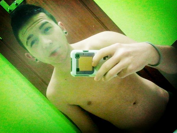 Rafita_RMCF's tweet image. #smokee #slipiiing bueenas noches!