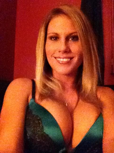 Haven't posted pic in awhile!!! Here you all go! Xoxoxo http://t.co/OBXxZO4G<a href="/tag/nsfw"class="tags"><span>#nsfw</span></a>