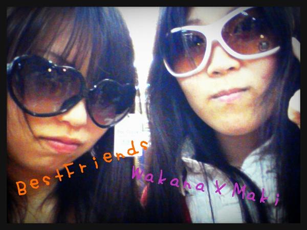 mk0pc's tweet photo. だいすきな親友わかな♡はっぴばーすでい♡21歳おめでとうー(^O^)！これからもだいすきっ♡ http://t.co/NBQlQeJ6