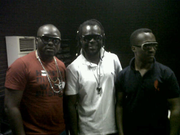 Enibalaya's tweet image. "@IamNativeBoy: @ Raypower in my #NativeBoy outfit. http://t.co/hc3hEVHX"@mrMekoyo